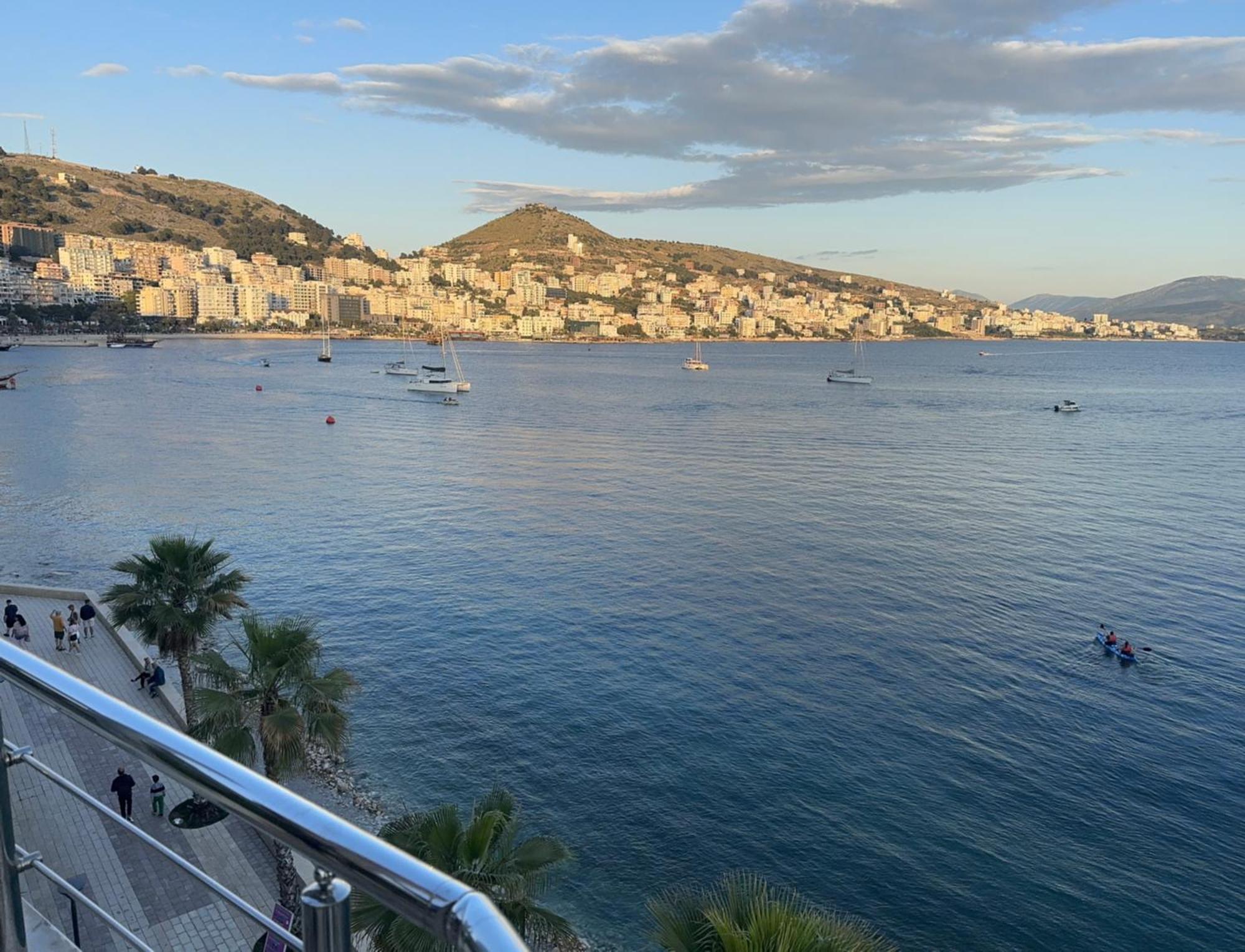 萨兰达皇家酒店 Sarandë 外观 照片