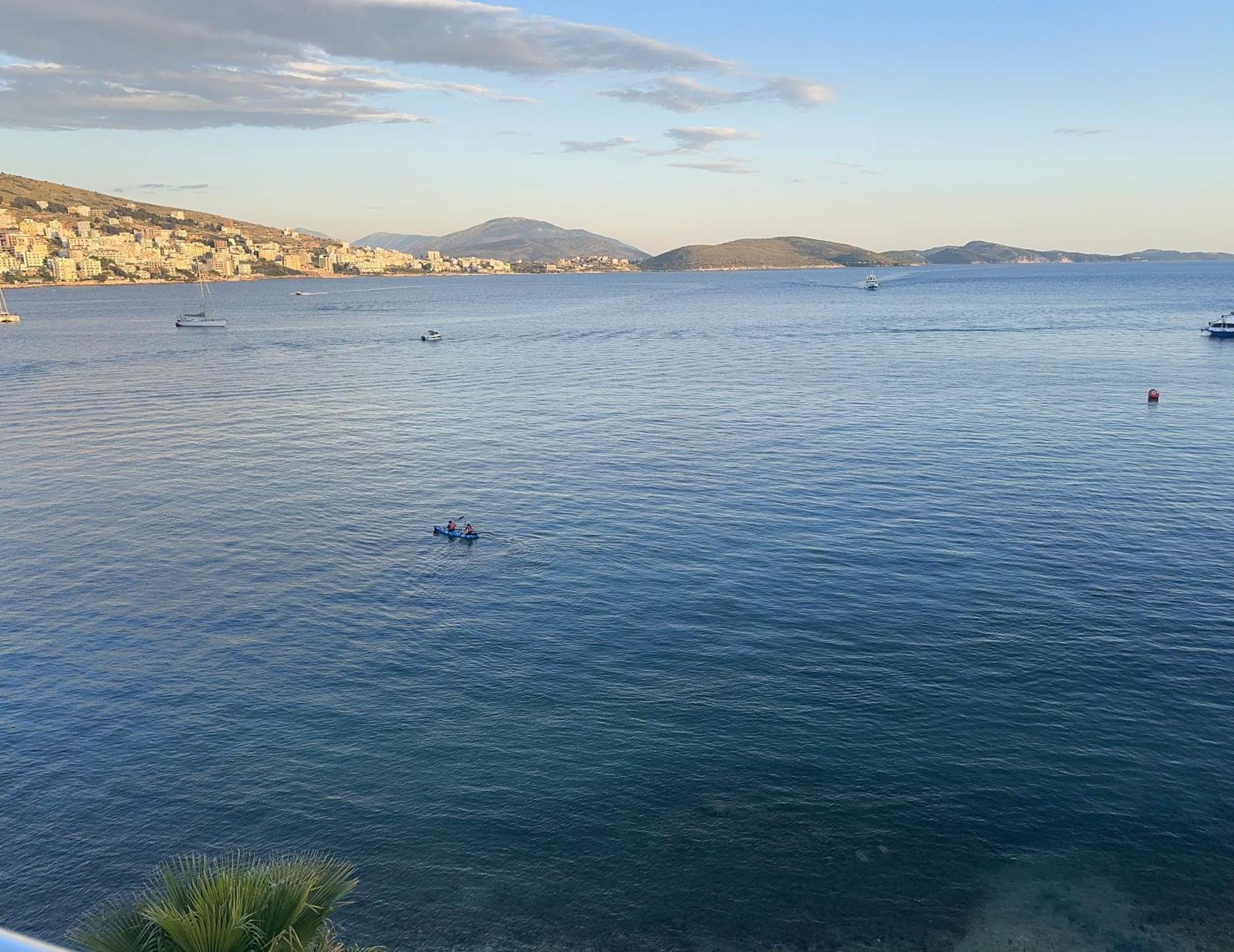 萨兰达皇家酒店 Sarandë 外观 照片