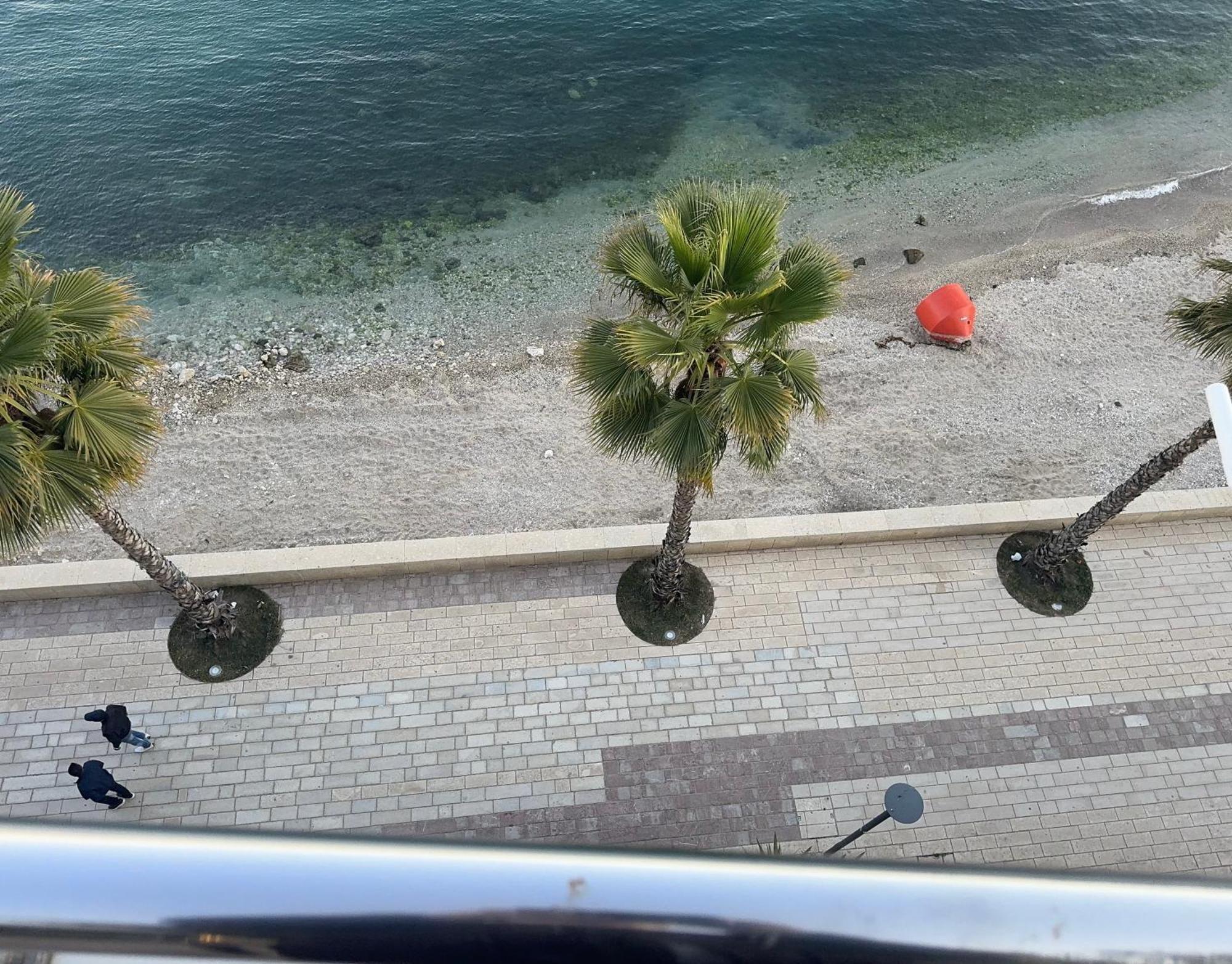 萨兰达皇家酒店 Sarandë 外观 照片